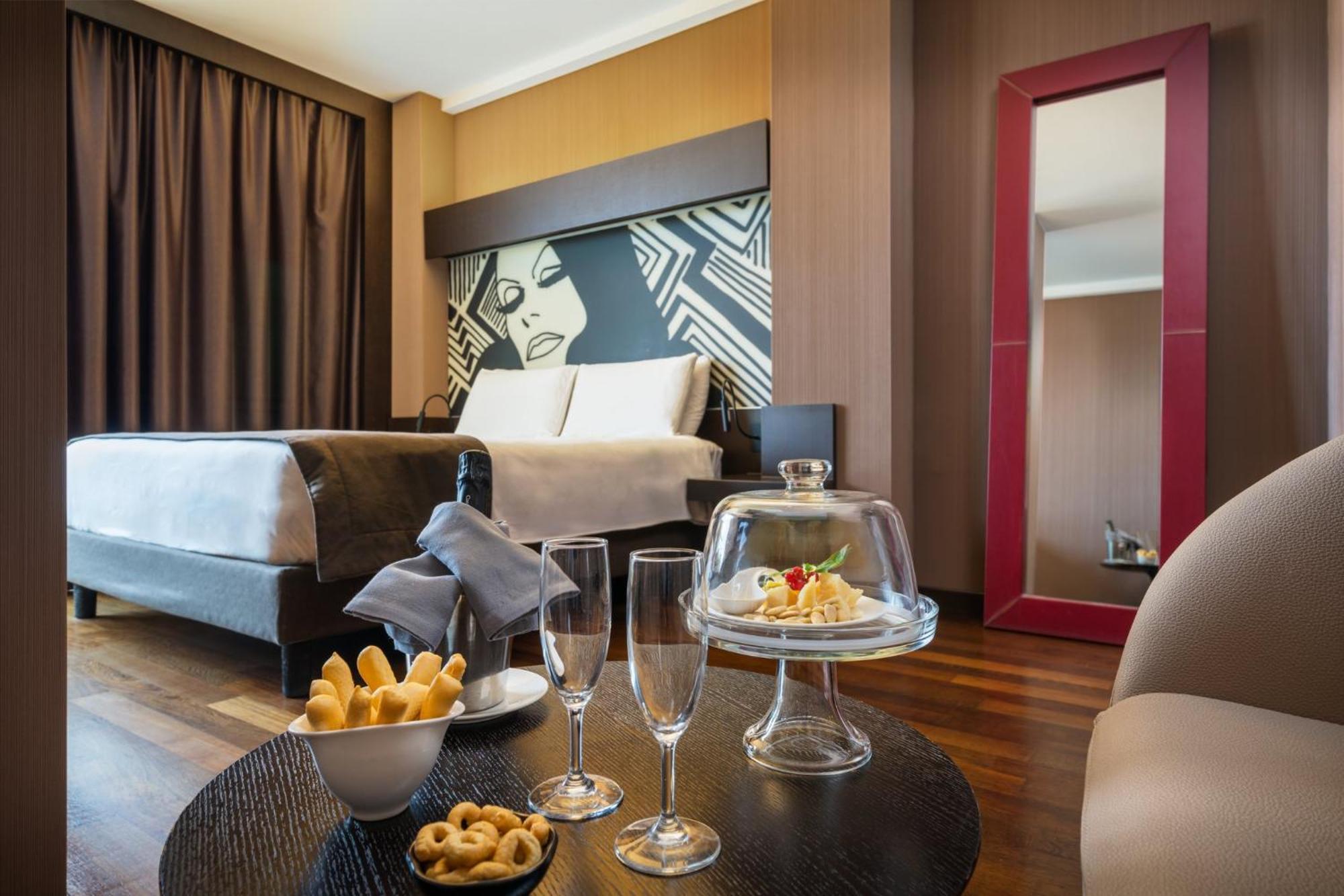 Crowne Plaza Milan City By Ihg Ngoại thất bức ảnh